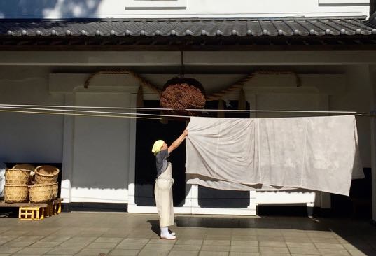 sheets-drying-under-sugidama-ishikawa-sake-brewery